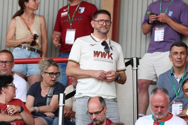 Vorsitzender der Geschaeftsleitung, Andreas Schmutterer (Augsburger Allgemeine), FC Augsburg vs. BFV-Schwaben-Auswahl, Fussball, 1. Bundesliga, Testspiel, Saison 2026 27, 18.07.2026 Augsburg Bayern Deutschland *** Chairman of the Executive Board, Andreas Schmutterer; Augsburger Allgemeine; FC Augsburg vs. BFV Schwaben Select Team; Soccer; Bundesliga 1; Friendly Match; 2026–27 Season; July 18, 2026; Augsburg, Bavaria, Germany Copyright: xkolbert-press ChristianxKolbertx