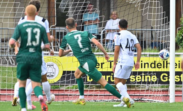 18.07.2026 - Fussball - Saison 2026 2027 - Testspiel Freundschaftsspiel Vorbereitungsspiel - SpVgg Greuther Fürth ( Kleeblatt ) - FC Zürich - Sportfoto Zink MeZi - xmexzix - regulations prohibit any use of photographs as image sequences and or quasi-video - only for editorial use - Dennis Srbeny (7, SpVgg Greuther Fürth ) erzielt Treffer Tor Torschuß zum 2:2 *** July 18, 2026 Soccer Season 2026–2027 Exhibition Match Friendly Match Preseason Match SpVgg Greuther Fürth Kleeblatt FC Zurich Sports Photo Zink MeZi xmexzix Regulations prohibit any use of photographs as image sequences and or quasi-video; for editorial use only. Dennis Srbeny 7, SpVgg Greuther Fürth scores a goal, shot on goal, tying the score at 2–2