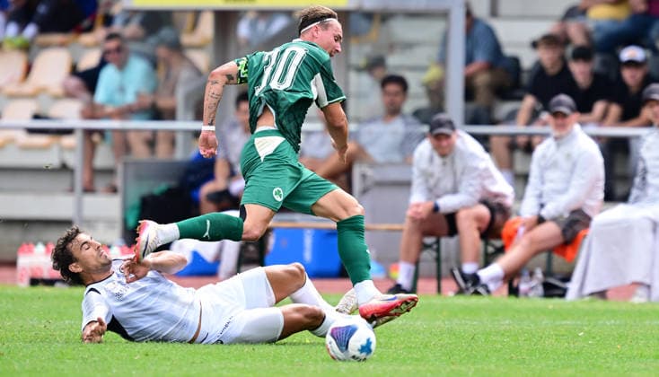 18.07.2026 - Fussball - Saison 2026 2027 - Testspiel Freundschaftsspiel Vorbereitungsspiel - SpVgg Greuther Fürth ( Kleeblatt ) - FC Zürich - Sportfoto Zink - xwoxzix - regulations prohibit any use of photographs as image sequences and or quasi-video - only for editorial use - Felix Klaus (30, SpVgg Greuther Fürth ) Lindrit Kamberi (2, FC Zürich ) *** July 18, 2026 Soccer Season 2026–2027 Exhibition Match Friendly Match Preseason Match SpVgg Greuther Fürth Kleeblatt FC Zurich Sports Photo Zink xwoxzix Regulations prohibit any use of photographs as image sequences and or quasi-video; for editorial use only. Felix Klaus 30, SpVgg Greuther Fürth, Lindrit Kamberi 2, FC Zurich