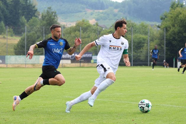 18.07.2026, xrekx, Fussball Testspiel, SV Sandhausen - 1. FC Saarbruecken v.l. Calogero Rizzuto (1.FC Saarbruecken) Lukas Mazagg (SV Sandhausen) (DFL DFB REGULATIONS PROHIBIT ANY USE OF PHOTOGRAPHS as IMAGE SEQUENCES and or QUASI-VIDEO) Lautenbach *** July 18, 2026, xrekx, Soccer Friendly Match, SV Sandhausen 1 FC Saarbrücken v l Calogero Rizzuto 1 FC Saarbrücken Lukas Mazagg SV Sandhausen DFL DFB REGULATIONS PROHIBIT ANY USE OF PHOTOGRAPHS as IMAGE SEQUENCES and or QUASI-VIDEO Lautenbach