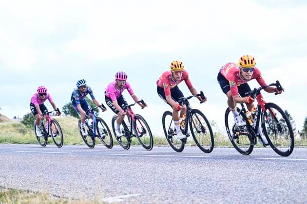 Tour de France 2026 Stage 14 LE MARKSTEIN, FRANCE - JULY 18 : Healy Ben (IRL) of EF Education EasyPost in action during stage 14 of the 113rd edition of Tour de France an UCI World Tour 2.UWT cycling road race stage for Men Elite of 155 km with start in Mulhouse and finish in Le Markstein on July 18, 2026 in Le Markstein, France, 18 07 2026 ( Motordriver Kurt Vandenborre - Le Markstein France  Copyright: xPeterxDexVoechtx