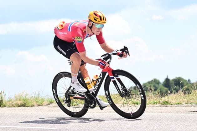 Tour de France 2026 Stage 14 LE MARKSTEIN, FRANCE - JULY 18 : Skaarseth Anders (NOR) of Uno-X Mobility in action during stage 14 of the 113rd edition of Tour de France an UCI World Tour 2.UWT cycling road race stage for Men Elite of 155 km with start in Mulhouse and finish in Le Markstein on July 18, 2026 in Le Markstein, France, 18 07 2026 ( Motordriver Kurt Vandenborre - Le Markstein France  Copyright: xPeterxDexVoechtx