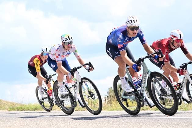 Tour de France 2026 Stage 14 LE MARKSTEIN, FRANCE - JULY 18 : Rider of Team TotalEnergies in action during stage 14 of the 113rd edition of Tour de France an UCI World Tour 2.UWT cycling road race stage for Men Elite of 155 km with start in Mulhouse and finish in Le Markstein on July 18, 2026 in Le Markstein, France, 18 07 2026 ( Motordriver Kurt Vandenborre - Le Markstein France  Copyright: xPeterxDexVoechtx