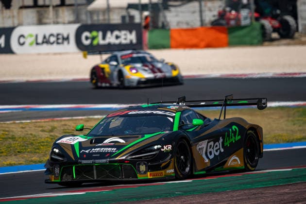 IPA86779785 - James KELL and Arthur ROUGIER driving the ( 111) McLaren 720S GT3 EVO for CSA Racing during Round 5 of the GT World Challenge at Misano, Italy, on July 18, 2026  Copyright: xLucaxRossini IPAxSportx xx 86779785