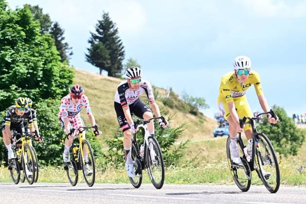Tour de France 2026 Stage 14 LE MARKSTEIN, FRANCE - JULY 18 : Wellens Tim (BEL) of UAE Team Emirates XRG, Pogacar Tadej (SLO) of UAE Team Emirates XRG, Vingegaard Jonas (DEN) of Team Visma Lease a Bike during stage 14 of the 113rd edition of Tour de France an UCI World Tour 2.UWT cycling road race stage for Men Elite of 155 km with start in Mulhouse and finish in Le Markstein on July 18, 2026 in Le Markstein, France, 18 07 2026 ( Motordriver Kurt Vandenborre - Le Markstein France  Copyright: xPeterxDexVoechtx
