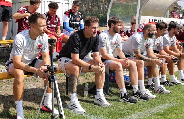 18.07.2026 - Fussball - Saison 2026 2027 - Testspiel Freundschaftsspiel Vorbereitungsspiel: 1. FC Nürnberg Nuernberg FCN ( Club ) - SV Waldhof Mannheim 07 - Sportfoto Zink DaMa - xdaxmax - Dennis Neudahm (Torwarttrainer 1. FC Nürnberg FCN ) Miroslav Miro Klose ( Trainer 1. FC Nürnberg FCN ) Matthias Kreutzer ( Co-Trainer 1. FC Nürnberg FCN ) Javier Pinola (Co-Trainer 1. FC Nürnberg FCN ) auf Ersatzbank *** July 18, 2026 Soccer Season 2026–2027 Exhibition Match Friendly Match Preseason Match 1. FC Nürnberg FCN Club SV Waldhof Mannheim 07 Sports Photo Zink DaMa xdaxmax Dennis Neudahm Goalkeeper Coach 1. FC Nürnberg FCN Miroslav Miro Klose, Head Coach of 1 FC Nuremberg FCN Matthias Kreutzer, Assistant Coach of 1 FC Nuremberg FCN Javier Pinola, Assistant Coach of 1 FC Nuremberg FCN on the bench