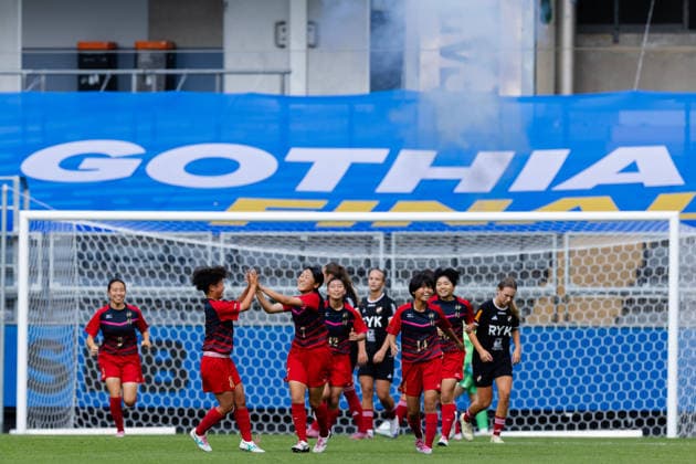 260718 Kamimura Gakuens Hamasuna Anri jublar ihop med Yamano Sora efter 0-3 under Girls 17 finalen i Gothia Cup mellan Enskede IK och Kamimura Gakuen den 18 juli 2026 i Göteborg. *** July 18, 2026: Kamimura Gakuen s Anri Hamasuna celebrates with Sora Yamano after a 0–3 victory in the Girls 17 final of the Gothia Cup between Enskede IK and Kamimura Gakuen on July 18, 2026, in Gothenburg  Copyright: MICHAELxERICHSEN BB260718MI012