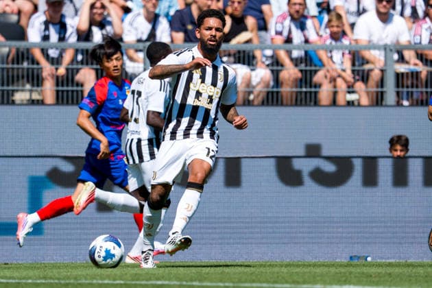 BASEL, SWITZERLAND - JULY 18: Renato Veiga of Juventus in action during the pre-season friendly match between FC Basel 1893 and Juventus at St. Jakob Stadium on July 18, 2026 in Basel, Switzerland. *** BASEL, SWITZERLAND, JULY 18 — Renato Veiga of Juventus in action during the preseason friendly match between FC Basel 1893 and Juventus at St. Jakob Stadium on July 18, 2026, in Basel, Switzerland Copyright: xJustPictures.ch PascalxvonxBürenx jp-en-EuSpIm-Pavo_Fotografie-05382