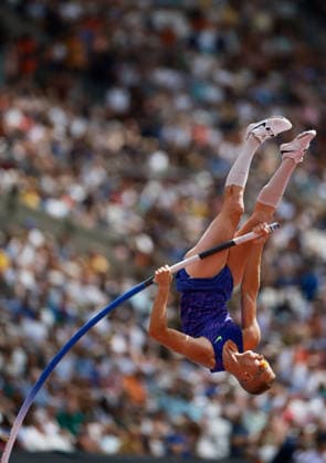 Sam Kendricks of USA on his way to winning the Pole Vault Men. The London Athletics Meet, Wanda Diamond League, London Stadium, London, UK - 18 Jul 2026London London Stadium United Kingdom  Copyright: xJamesxMarsh Shutterstockx 16996766bl