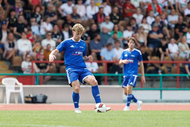 Lucas Wentzel (5, BFV-Schwaben-Auswahl) beim Spiel zwischen FC Augsburg v BFV-Schwaben-Auswahl, Fussball, Herren, Bundesliga, 2026 2027, Testspiel am 18.07.2026 in Augsburg, Rosenaustadion. Bayern Deutschland *** Lucas Wentzel 5, BFV Schwaben Select Team in the match between FC Augsburg and BFV Schwaben Select Team, soccer, men s, Bundesliga, 2026–2027, friendly match on July 18, 2026, in Augsburg, Rosenaustadion, Bavaria, Germany