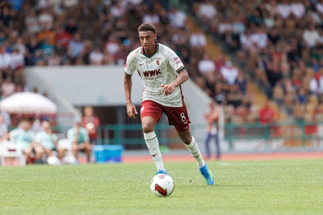 Sima Suso (8, FC Augsburg) beim Spiel zwischen FC Augsburg v BFV-Schwaben-Auswahl, Fussball, Herren, Bundesliga, 2026 2027, Testspiel am 18.07.2026 in Augsburg, Rosenaustadion. Bayern Deutschland *** Sima Suso 8, FC Augsburg in the match between FC Augsburg and BFV Schwaben Selection, soccer, men s, Bundesliga, 2026–2027, friendly match on July 18, 2026, in Augsburg, Rosenaustadion, Bavaria, Germany
