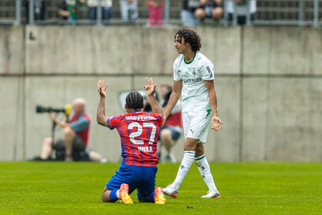 Wael Mohya (Borussia Moenchengladbach) gestikuliert, Gestik waehrend des Freundschaftsspiels in der Saisonvorbereitung zwischen Wuppertaler Sportverein und Borussia Mönchengladbach im Stadion am Zoo am 18. Juli 2026 in Wuppertal, Deutschland. (Foto von Mario Hommes DeFodi Images) +++ Wael Mohya (Borussia Moenchengladbach) gestures during the during the pre-season friendly match between Wuppertaler Sportverein and Borussia Mönchengladbach at Stadion am Zoo on July 18, 2026 in Wuppertal, Germany. (Photo by Mario Hommes DeFodi Images) - *** Wael Mohya of Borussia Mönchengladbach gestures during the preseason friendly match between Wuppertaler Sportverein and Borussia Mönchengladbach at Stadion am Zoo on July 18, 2026, in Wuppertal, Germany. Photo by Mario Hommes, DeFodi Images. Wael Mohya of Borussia Mönchengladbach gestures during the preseason friendly match between Wuppertaler Sportverein and Borussia Mönchengladbach at Stadion am Zoo on July 18, 2026, in Wuppertal, Germany. Photo by Mario Hommes, DeFodi Images.