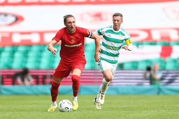 Luke Ayling of Middlesbrough and Callum McGregor of Celtic Celtic v Middlesbrough, Pre Season Friendly, Football, Celtic Park, Glasgow, Scotland, UK - 18 Jul 2026Glasgow Celtic Park United Kingdom  Copyright: xPhilxOldham Shutterstockx 16995445ak