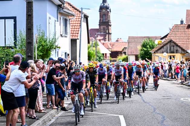 Tour de France 2026 Stage 14 LE MARKSTEIN, FRANCE - JULY 18 : Wellens Tim (BEL) of UAE Team Emirates XRG in action during stage 14 of the 113rd edition of Tour de France an UCI World Tour 2.UWT cycling road race stage for Men Elite of 155 km with start in Mulhouse and finish in Le Markstein on July 18, 2026 in Le Markstein, France, 18 07 2026 ( Motordriver Kurt Vandenborre - Le Markstein France  Copyright: xGvgx