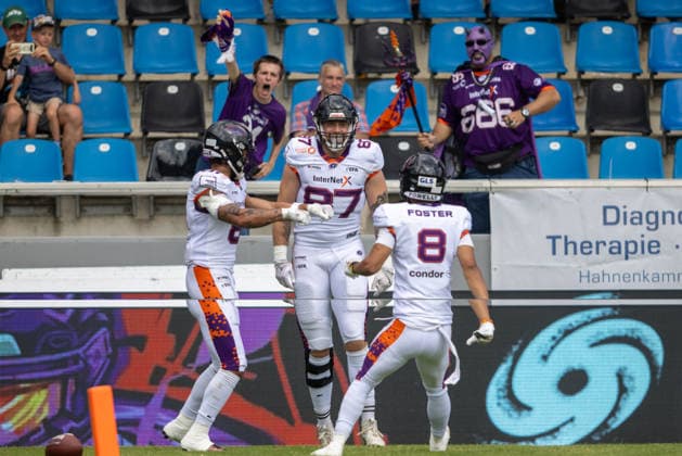 Jubel, Celebration, Freude, Emotion, Feier, Adria Botella Moreno (Frankfurt Galaxy, 87), Tyler Foster (Frankfurt Galaxy, 08) Frankfurt Galaxy vs Raiders Tirol, American Football, EFA, Week 10, 2026, 18.07.2026, Frankfurt a.M. PSD Bank Arena Germany Copyright: xFootxBowl BjörnxKecker_Keckenbax