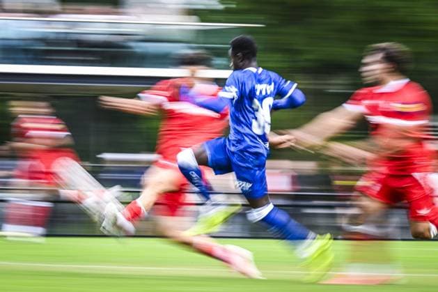 Gent s El Hadji Seck pictured in action during a friendly game between KAA Gent and Dutch FC Twente, at the summer training camp of Belgian first division soccer team KAA Gent in De Lutte, Losser, the Netherlands on Saturday 18 July 2026, to prepare for the upcoming 2026-2027 season. TOM GOYVAERTS TomxGoyvaerts  x181422371x