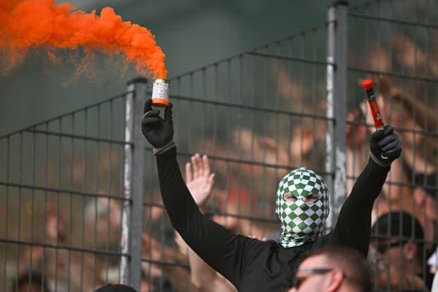 SOCCER - Wacker vs Chemie Leipzig, test match INNSBRUCK,AUSTRIA,18.JUL.26 - SOCCER - ADMIRAL 2.Liga, Regionalliga Nordost, FC Wacker Innsbruck vs BSG Chemie Leipzig, test match. Image shows a feature with a fan of BSG Chemie Leipzig.  GEPAxpictures xDanielxSchoenherr