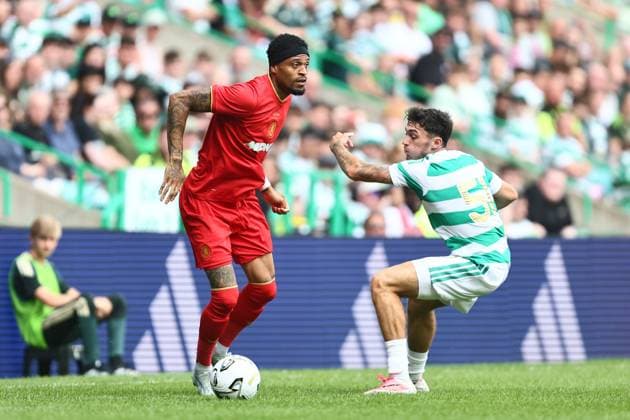 Delano Burgzorg of Middlesbrough and Colby Donovan of Celtic Celtic v Middlesbrough, Pre Season Friendly, Football, Celtic Park, Glasgow, Scotland, UK - 18 Jul 2026Glasgow Celtic Park United Kingdom  Copyright: xPhilxOldham Shutterstockx 16995445ar
