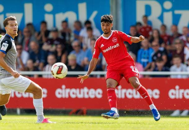 18.07.2026 - Fussball - Saison 2026 2027 - Testspiel Freundschaftsspiel Vorbereitungsspiel: 1. FC Nürnberg Nuernberg FCN ( Club ) - SV Waldhof Mannheim 07 - Sportfoto Zink DaMa - xdaxmax - Can Yahya Moustfa (28, 1. FC Nürnberg FCN ) flankt Flanke *** July 18, 2026 Soccer Season 2026–2027 Exhibition Match Friendly Match Preseason Match 1 FC Nürnberg Nuremberg FCN Club SV Waldhof Mannheim 07 Sports Photo Zink DaMa xdaxmax Can Yahya Moustfa 28, 1 FC Nuremberg FCN crosses Cross
