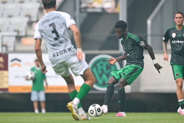 SOCCER - Wacker vs Chemie Leipzig, test match INNSBRUCK,AUSTRIA,18.JUL.26 - SOCCER - ADMIRAL 2.Liga, Regionalliga Nordost, FC Wacker Innsbruck vs BSG Chemie Leipzig, test match. Image shows Bright Owusu (Wacker) and Lorenz Hollenbach (Chemie Leipzig).  GEPAxpictures xDanielxSchoenherr