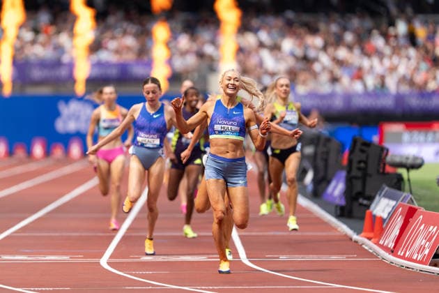 July 18, 2026, London, United Kingdom: Jessica Hull of Australia crosses the finish line to win the women s 3000m in 8:24.69 during the Novuna London Athletics Meet at London Stadium. London United Kingdom - ZUMAh209 20260718_zsp_h209_025 Copyright: xAlixHabibx