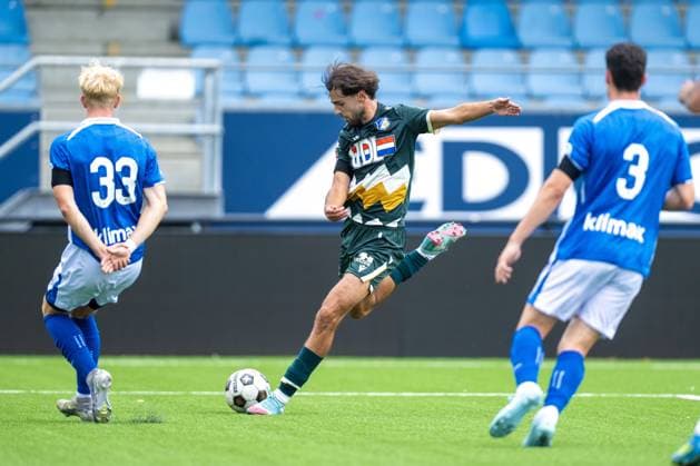 EINDHOVEN , 18-07-2026 , Jan Louwers Stadium , pre season 2026 2027 , Dutch Keukenkampioen divisie , football , match between FC Eindhoven and FC Den Bosch, picture shows FC Eindhoven player Emre Eski Eindhoven - Den Bosch (friendly)  x205090377x Copyright: