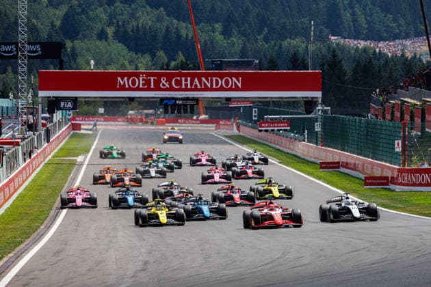 AUTO - FORMULA 2 2026 - SPA Start 11 MONTOYA Sebastian (col), Prema Racing, Dallara F2 2024, action 14 STENSHORNE Martinus (nor), Rodin Motorsport, Dallara F2 2024, action 02 DURKSEN Joshua (par), Invicta Racing, Dallara F2 2024, action during the 8th round of the 2026 FIA Formula 2 Championship from July 17 to 19, 2026 on the Circuit de Spa-Francorchamps, in Stavelot, Belgium - StavelotBelgium  Copyright: xEricxAlonsox