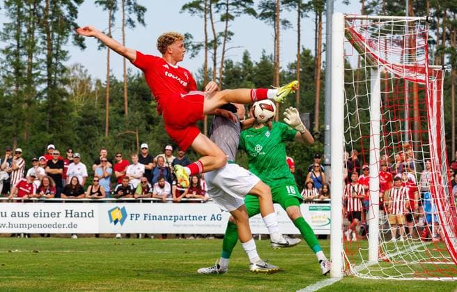 18.07.2026 - Fussball - Saison 2026 2027 - Testspiel Freundschaftsspiel Vorbereitungsspiel: 1. FC Nürnberg Nuernberg FCN ( Club ) - SV Waldhof Mannheim 07 - Sportfoto Zink DaMa - xdaxmax - Piet Scobel (19, 1. FC Nürnberg FCN ) gg Mathias Heiligenstein (38, SV Waldhof Mannheim 07 SVW07 ) Jan Niemann (16, SV Waldhof Mannheim 07 SVW07 ) *** July 18, 2026 Soccer Season 2026–2027 Exhibition Match Friendly Match Preseason Match 1 FC Nürnberg (FCN) vs. SV Waldhof Mannheim 07 (SVW07) Sports Photo by Zink DaMa xdaxmax Piet Scobel 19, 1 FC Nuremberg FCN vs. Mathias Heiligenstein 38, SV Waldhof Mannheim 07 SVW07 Jan Niemann 16, SV Waldhof Mannheim 07 SVW07