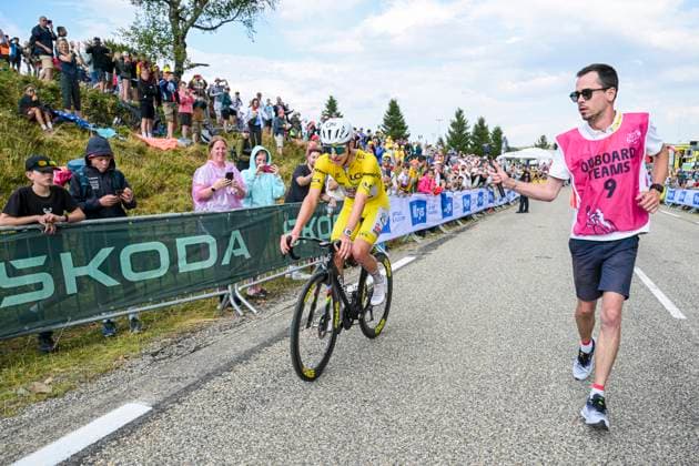 Tour de France 2026 Stage 14 LE MARKSTEIN, FRANCE - JULY 18 : Pogacar Tadej (SLO) of UAE Team Emirates XRG celebrating his victory during stage 14 of the 113rd edition of Tour de France an UCI World Tour 2.UWT cycling road race stage for Men Elite of 155 km with start in Mulhouse and finish in Le Markstein on July 18, 2026 in Le Markstein, France, 18 07 2026 Le Markstein France  Copyright: xDavidxPintensx