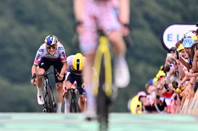Tour de France 2026 Stage 14 LE MARKSTEIN, FRANCE - JULY 18 : Evenepoel Remco (BEL) of Red Bull BORA Hansgrohe at the finish line during stage 14 of the 113rd edition of Tour de France an UCI World Tour 2.UWT cycling road race stage for Men Elite of 155 km with start in Mulhouse and finish in Le Markstein on July 18, 2026 in Le Markstein, France, 18 07 2026 ( Motordriver Kurt Vandenborre - Le Markstein France  Copyright: xPeterxDexVoechtx