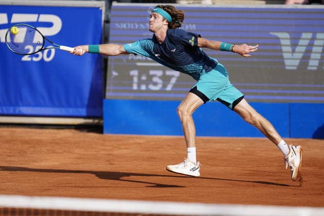 BASTAD, SWEDEN 20260718 Russia s Andrey Rublev during the men s singles semifinal tennis match between Russia s Andrey Rublev and Chile s Alejandro Tabilo at the Nordea Open in Bastad. BASTAD SWEDEN x9200x *** BASTAD, SWEDEN, July 18, 2026: Russia s Andrey Rublev during the men s singles semifinal tennis match between Russia s Andrey Rublev and Chile s Alejandro Tabilo at the Nordea Open in Bastad, BASTAD, SWEDEN x9200x  Copyright: xBjörnxLarssonxRosvall TTx TENNIS NORDEA OPEN IN BASTAD