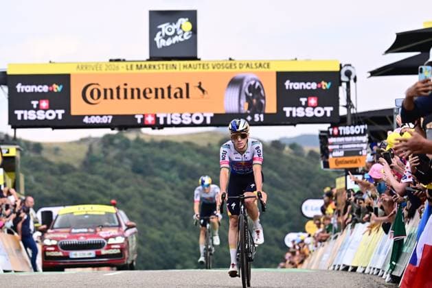 Tour de France 2026 Stage 14 LE MARKSTEIN, FRANCE - JULY 18 : Evenepoel Remco (BEL) of Red Bull BORA Hansgrohe at the finish line during stage 14 of the 113rd edition of Tour de France an UCI World Tour 2.UWT cycling road race stage for Men Elite of 155 km with start in Mulhouse and finish in Le Markstein on July 18, 2026 in Le Markstein, France, 18 07 2026 ( Motordriver Kurt Vandenborre - Le Markstein France  Copyright: xPeterxDexVoechtx