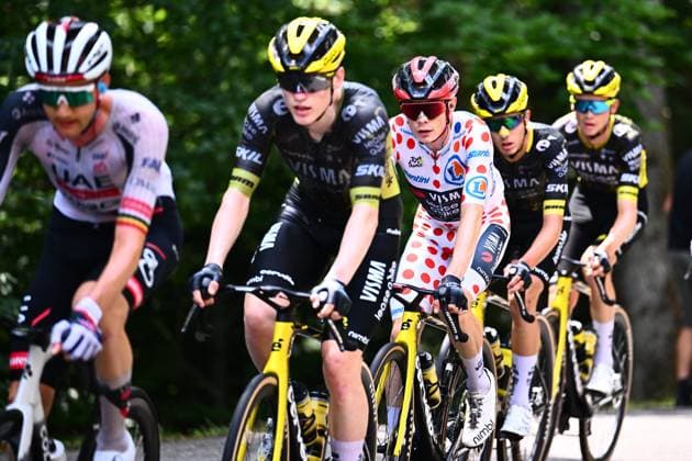 Tour de France 2026 Stage 14 LE MARKSTEIN, FRANCE - JULY 18 : Vingegaard Jonas (DEN) of Team Visma Lease a Bike in action during stage 14 of the 113rd edition of Tour de France an UCI World Tour 2.UWT cycling road race stage for Men Elite of 155 km with start in Mulhouse and finish in Le Markstein on July 18, 2026 in Le Markstein, France, 18 07 2026 ( Motordriver Kurt Vandenborre - Le Markstein France  Copyright: xGvgx