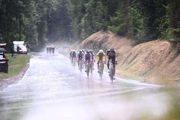 Tour de France 2026 Stage 14 LE MARKSTEIN, FRANCE - JULY 18 : Politt Nils (GER) of UAE Team Emirates XRG in action during stage 14 of the 113rd edition of Tour de France an UCI World Tour 2.UWT cycling road race stage for Men Elite of 155 km with start in Mulhouse and finish in Le Markstein on July 18, 2026 in Le Markstein, France, 18 07 2026 ( Motordriver Kurt Vandenborre - Le Markstein France  Copyright: xGvgx