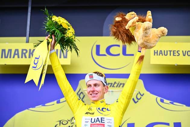Tour de France 2026 Stage 14 LE MARKSTEIN, FRANCE - JULY 18 : Pogacar Tadej (SLO) of UAE Team Emirates XRG on the podium during stage 14 of the 113rd edition of Tour de France an UCI World Tour 2.UWT cycling road race stage for Men Elite of 155 km with start in Mulhouse and finish in Le Markstein on July 18, 2026 in Le Markstein, France, 18 07 2026 ( Motordriver Kurt Vandenborre - Le Markstein France  Copyright: xGvgx