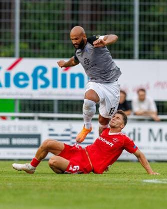 18.07.2026 - Fussball - Saison 2026 2027 - Testspiel Freundschaftsspiel Vorbereitungsspiel: 1. FC Nürnberg Nuernberg FCN ( Club ) - SV Waldhof Mannheim 07 - Sportfoto Zink DaMa - xdaxmax - Terrence Boyd (13, SV Waldhof Mannheim 07 SVW07 ) Adam Markhiev (6, 1. FC Nürnberg FCN ) prallen zusammen *** July 18, 2026 Soccer Season 2026–2027 Exhibition Match Friendly Match Preseason Match 1. FC Nürnberg (FCN) vs. SV Waldhof Mannheim 07 Sports Photo Zink DaMa xdaxmax Terrence Boyd 13, SV Waldhof Mannheim 07 SVW07 Adam Markhiev 6, 1 FC Nuremberg FCN collide
