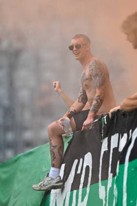 SOCCER - Wacker vs Chemie Leipzig, test match INNSBRUCK,AUSTRIA,18.JUL.26 - SOCCER - ADMIRAL 2.Liga, Regionalliga Nordost, FC Wacker Innsbruck vs BSG Chemie Leipzig, test match. Image shows a feature with a fan of Wacker.  GEPAxpictures xDanielxSchoenherr