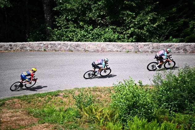 Tour de France 2026 Stage 14 LE MARKSTEIN, FRANCE - JULY 18 : Seixas Paul (FRA) of Decathlon CMA CGM Team in action during stage 14 of the 113rd edition of Tour de France an UCI World Tour 2.UWT cycling road race stage for Men Elite of 155 km with start in Mulhouse and finish in Le Markstein on July 18, 2026 in Le Markstein, France, 18 07 2026 ( Motordriver Kurt Vandenborre - Le Markstein France  Copyright: xGvgx