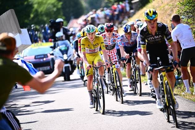 Tour de France 2026 Stage 14 LE MARKSTEIN, FRANCE - JULY 18 : Pogacar Tadej (SLO) of UAE Team Emirates XRG in action during stage 14 of the 113rd edition of Tour de France an UCI World Tour 2.UWT cycling road race stage for Men Elite of 155 km with start in Mulhouse and finish in Le Markstein on July 18, 2026 in Le Markstein, France, 18 07 2026 ( Motordriver Kurt Vandenborre - Le Markstein France  Copyright: xGvgx