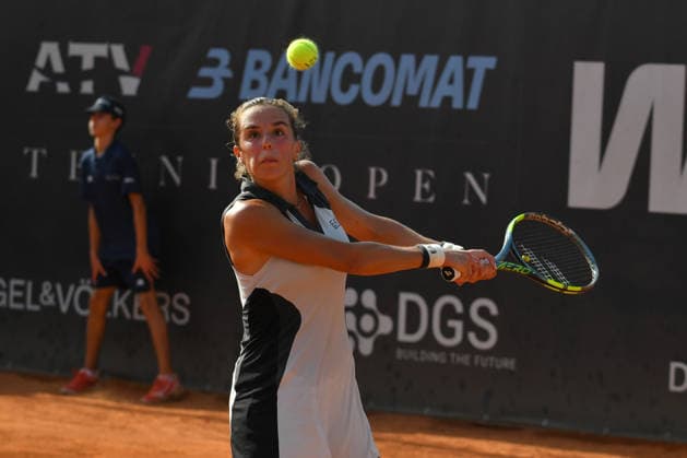 IPA86783887 - Lucia Bronzetti of Italy competes against Nuria Brancaccio of Italy during the semifinal match at the ATV Bancomat Tennis Open WTA, Tennis Damen 125 at the Antico Tiro a Volo Club on July 18, 2026, in Rome, Italy. (Credit: Roberto Bettacchi) (Credit: Roberto Bettacchi)  Copyright: xRobertoxBettacchi IPAxSportx xx 86783887