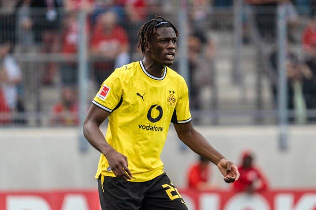 Deutschland: 17. Juli 2026: Testspiel - Vorbereitung 2026 2027 - SC Rot-Weiß Oberhausen vs. Borussia Dortmund, Stadion Niederrhein, Oberhausen Joane Gadou (Borussia Dortmund, 22) *** Germany, July 17, 2026, Friendly Match, 2026–2027 Preseason, SC Rot-Weiß Oberhausen vs. Borussia Dortmund, Niederrhein Stadium, Oberhausen, Joane Gadou, Borussia Dortmund, 22 Copyright: xCelinaxLeiersx