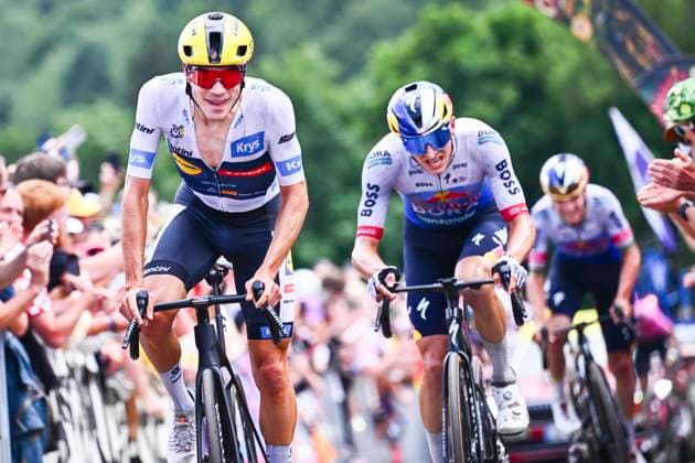 Tour de France 2026 Stage 14 LE MARKSTEIN, FRANCE - JULY 18 : Vacek Mathias (CZE) of Lidl Trek, Lipowitz Florian (GER) of Red Bull BORA Hansgrohe in action during stage 14 of the 113rd edition of Tour de France an UCI World Tour 2.UWT cycling road race stage for Men Elite of 155 km with start in Mulhouse and finish in Le Markstein on July 18, 2026 in Le Markstein, France, 18 07 2026 ( Motordriver Kurt Vandenborre - Le Markstein France  Copyright: xGvgx