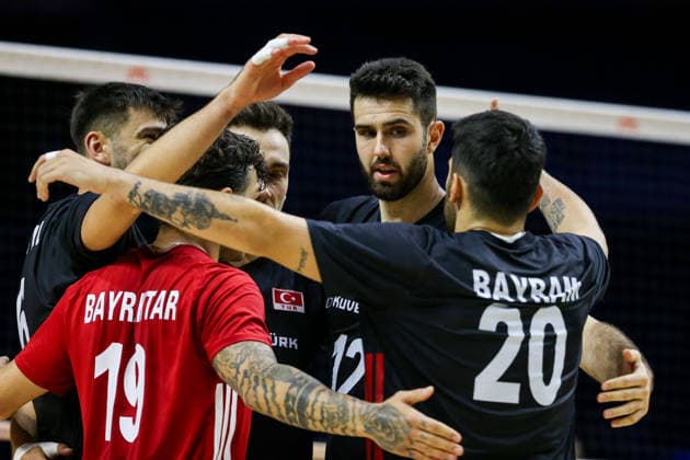Turkiye v Slovenia - Men s Volleyball Nations League BELGRADE, SERBIA - JULY 18: Players of Turkiye celebrate a point during the Men s Volleyball Nations League match between Turkiye and Slovenia at Beogradska Arena in Belgrade, Serbia on July 18, 2026. Filip Stevanovic Anadolu Belgrade Serbia. Editorial use only. Please get in touch for any other usage.  Copyright: x2026xAnadoluxFilipxStevanovicx