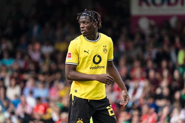 Deutschland: 17. Juli 2026: Testspiel - Vorbereitung 2026 2027 - SC Rot-Weiß Oberhausen vs. Borussia Dortmund, Stadion Niederrhein, Oberhausen Joane Gadou (Borussia Dortmund, 22) *** Germany, July 17, 2026, Friendly Match, 2026–2027 Preseason, SC Rot-Weiß Oberhausen vs. Borussia Dortmund, Niederrhein Stadium, Oberhausen, Joane Gadou, Borussia Dortmund, 22 Copyright: xCelinaxLeiersx