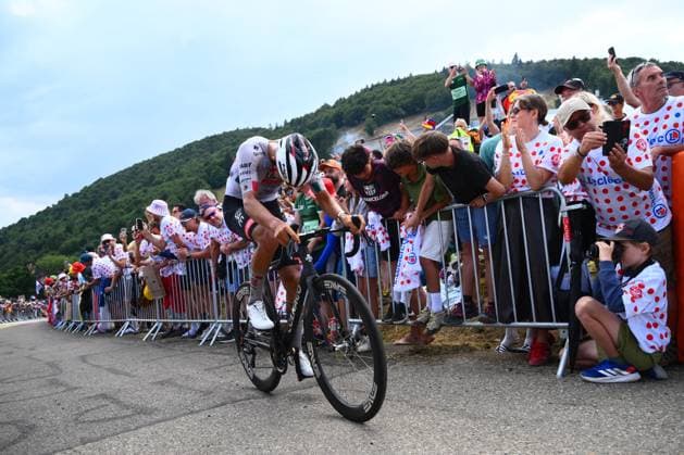 Tour de France 2026 Stage 14 LE MARKSTEIN, FRANCE - JULY 18 : Del Toro Isaac (MEX) of UAE Team Emirates XRG in action during stage 14 of the 113rd edition of Tour de France an UCI World Tour 2.UWT cycling road race stage for Men Elite of 155 km with start in Mulhouse and finish in Le Markstein on July 18, 2026 in Le Markstein, France, 18 07 2026 ( Motordriver Kurt Vandenborre - Le Markstein France  Copyright: xGvgx