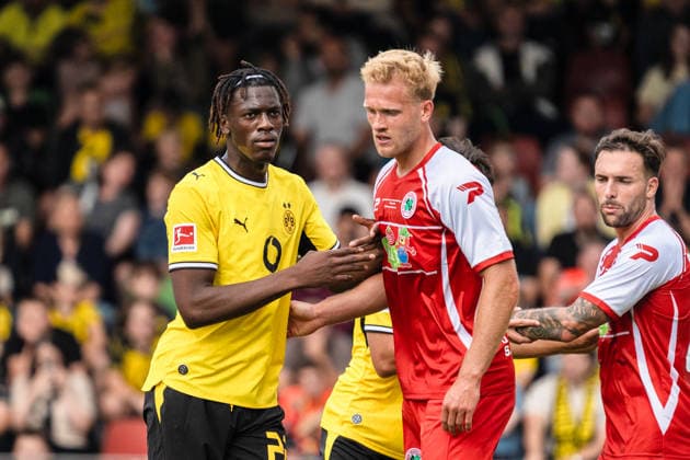 Deutschland: 17. Juli 2026: Testspiel - Vorbereitung 2026 2027 - SC Rot-Weiß Oberhausen vs. Borussia Dortmund, Stadion Niederrhein, Oberhausen Joane Gadou (Borussia Dortmund, 22) *** Germany, July 17, 2026, Friendly Match, 2026–2027 Preseason, SC Rot-Weiß Oberhausen vs. Borussia Dortmund, Niederrhein Stadium, Oberhausen, Joane Gadou, Borussia Dortmund, 22 Copyright: xCelinaxLeiersx
