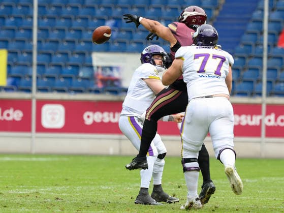 Passdeflektet from 44 Marius Kensy (Linebacker) Rhein Fire Rhein Fire vs Vienna Vikings, American Football, American Football League Europe, Week 9, 2026, 18.07.2026, Duisburg Schauinsland-Reisen-Arena Germany Copyright: xFootxBowl ChristopherxMettkenx