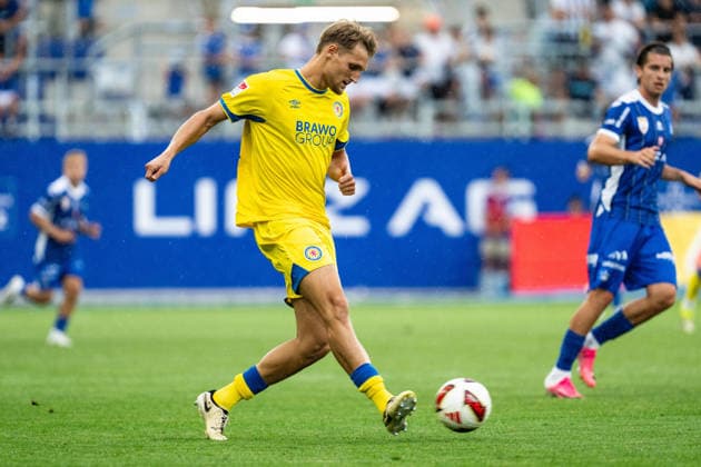 SOCCER - Linz vs Braunschweig, test match LINZ,AUSTRIA,18.JUL.26 - SOCCER - ADMIRAL 2. Liga, 2. DFL, 2. Deutsche Bundesliga, FC Blau Weiss Linz vs Eintracht Braunschweig, test match. Image shows Lukas Frenkert (Braunschweig).  GEPAxpictures xJulioxArellano