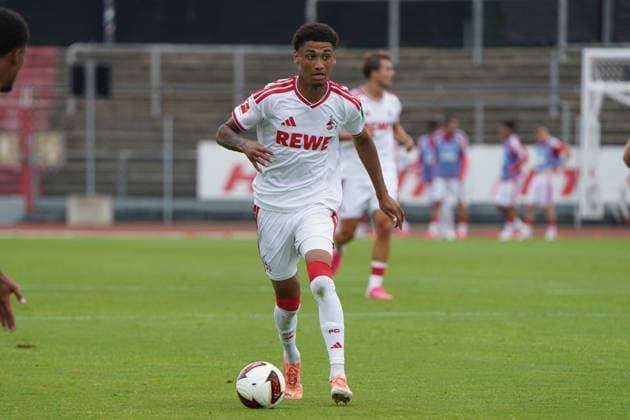 18 .07.2026, Fussball, Köln, Testspiel, Freundschaftsspiel, FC Rheinsüd Köln vs 1.FC Köln, südstadion Köln, Nilas Yacobi, 1.FC Köln, Aktion, Einzelbild *** July 18, 2026, Soccer, Cologne, Exhibition Match, Friendly Match, FC Rheinsüd Köln vs. 1 FC Köln, Südstadion Cologne, Nilas Yacobi, 1 FC Köln, Action, Still Image