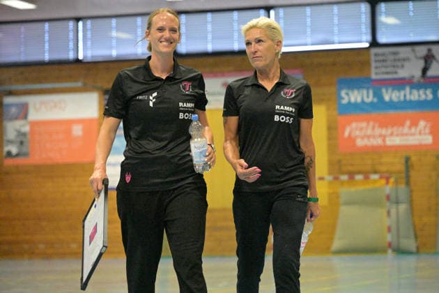Miriam Hirsch (TusSies Metzingen, Trainerin) und Edina Rott (TusSies Metzingen, Co-Trainerin) TusSies Metzingen vs. Union Neckarsulm , Handball, Vorbereitung, Testspiel, Saison 2026 2027, 18.07.2026 TusSies Metzingen vs. Sport-Union Neckarsulm , Handball, Vorbereitung, Testspiel, Saison 2026 2027, 18.07.2026 Voehringen *** Miriam Hirsch (TusSies Metzingen), Head Coach, and Edina Rott (TusSies Metzingen), Assistant Coach; TusSies Metzingen vs. Sport Union Neckarsulm, Handball, Preseason, Friendly Match, 2026–2027 Season, July 18, 2026, TusSies Metzingen vs. Sport Union Neckarsulm, handball, preseason, exhibition game, 2026–2027 season, July 18, 2026, Voehringen Copyright: xEibner-Pressefotox EP_TBR
